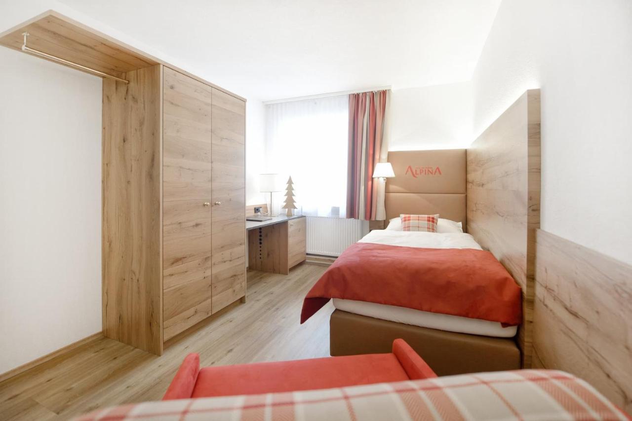 Hotel Alpina Superior Pettneu am Arlberg Kültér fotó