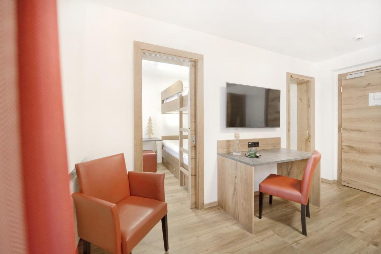 Hotel Alpina Superior Pettneu am Arlberg Kültér fotó
