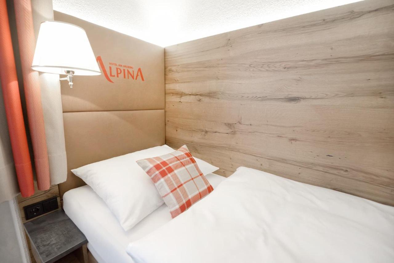 Hotel Alpina Superior Pettneu am Arlberg Kültér fotó